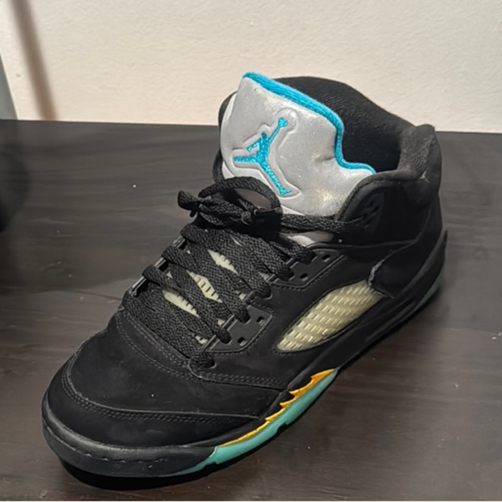 Jordan kids size 7 Black Sneakers